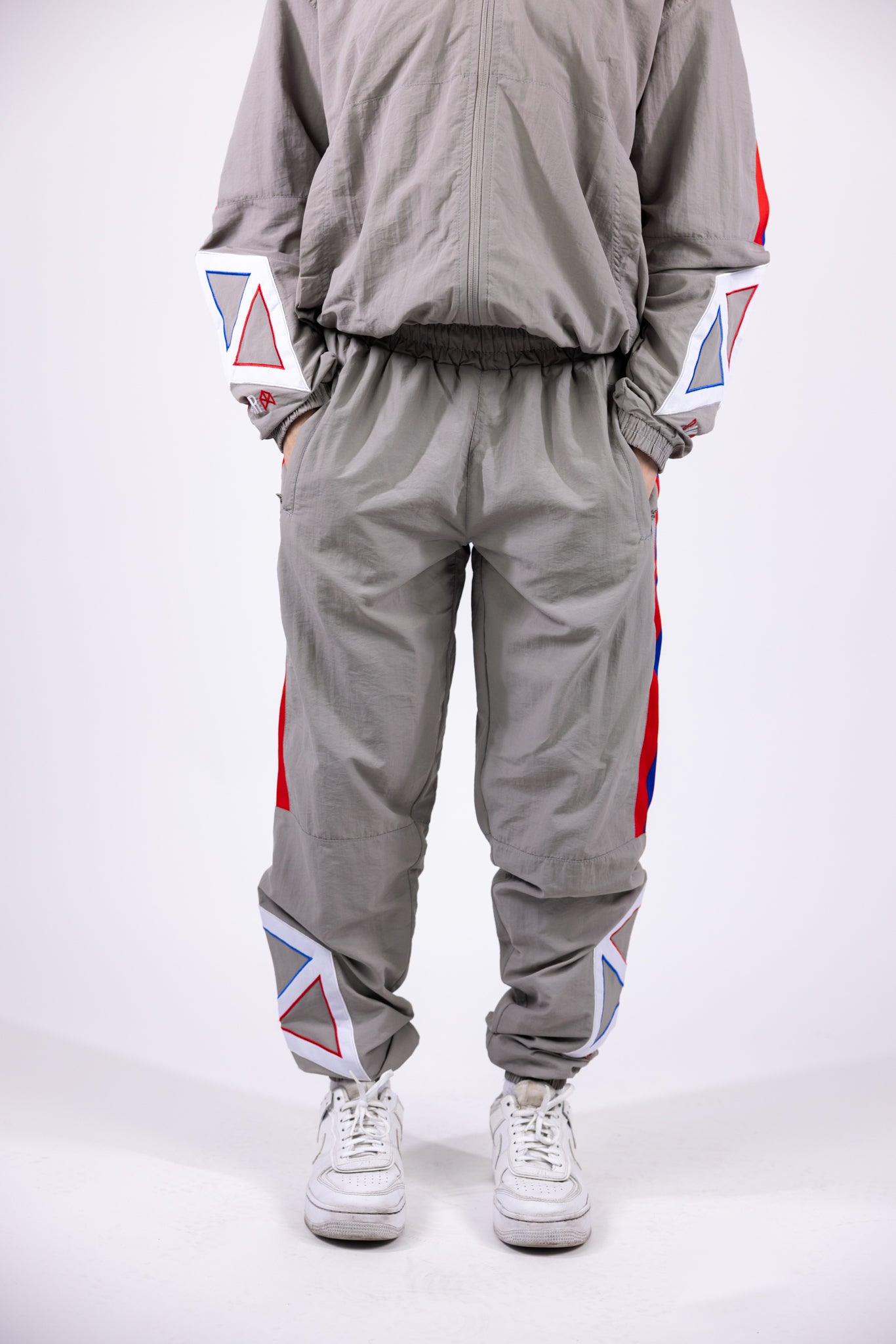 Windbreaker tracksuit outlet